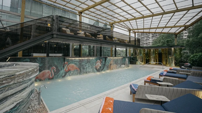 ommercial glass railing system installation